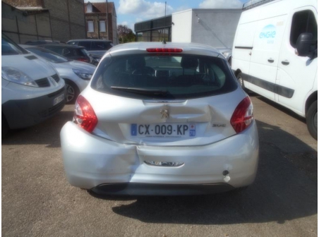 Vehicule-PEUGEOT-208-Access-1-4-2013-08ed77cc13cba204f93af1257ff837328a213cd374bbc4054ba89d54661aea21.JPG