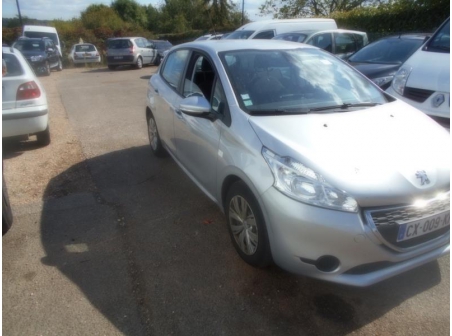 Vehicule-PEUGEOT-208-Access-1-4-2013-4a416c8823ecfc7b40333d0db2750d5db48b7ba88b8b1f80e9f407bc79cac7a6.JPG