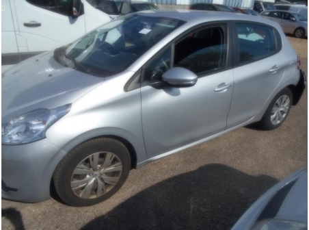 Vehicule-PEUGEOT-208-Access-1-4-2013-471e2abcaa24befb6e71c4ad6689fd28d294dcdcedbd764fc3456b639c712239.JPG