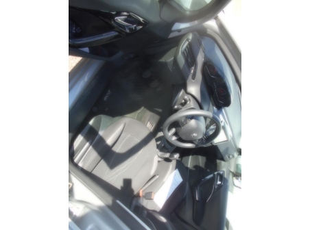 Vehicule-PEUGEOT-208-Access-1-4-2013-2751034948d04b35f1fd4edab380b6cb4ba4bbcd7a0a7df977f1144ac5f87d15.JPG