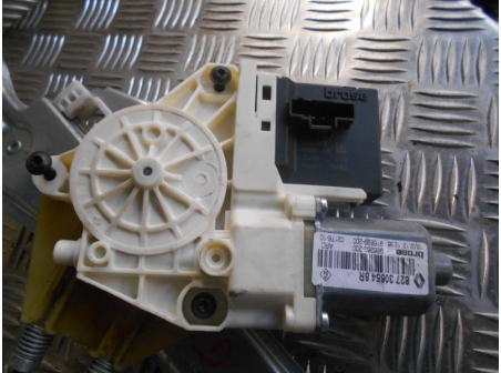 Piece-RENAULT-MEGANE-III-PHASE-2-Diesel-d5dfac509c40c459687e2f725633bcdec1db1db22e9b3bd615f012c36c7cc04e.JPG