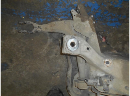 Piece-Berceau-avant-CITROEN-C5-2008-C5-TOURER-2008-Diesel-78d4c149a7342c1061ca5df5de7d1b3e69f834e2f154743fddc534f1414eba29.JPG