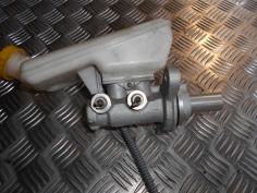 Piece-Maitre-cylindre-(freinage)-00004601W8-CITROEN-C3-2009-Diesel-8490aeb2428a2bb064f7ba845175f0620863a93cc430cc6c78107399b9b83eb2.JPG 2