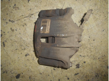 Piece-Etrier-avant-droit-(freinage)-CITROEN-C3-Essence-abcda49d10cfcd1dbaf293481d8b8dfb68480c0a55b5ca148fd8fc2710ebacc8.JPG