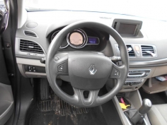 Vehicule-RENAULT-MEGANE-III-PHASE-1-1-5-2010-4517cdc7b4221deb705da732d8561a78a9a8b2c70c1ae3f614902c194d3835a0.JPG