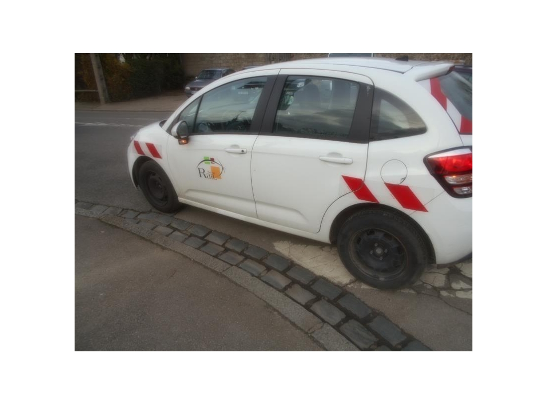 Vehicule-CITROEN-C3-DERIV-1.6-BLUE-HDI-75-2016-67563651cd559615d1e10ac87c3a49af5a0e6ca096a2397c670a50afc9fa0374.JPG Vehicule-CITROEN-C3-DERIV-1.6-BLUE-HDI-75-2016-67563651cd559615d1e10ac87c3a49af5a0e6ca096a2397c670a50afc9fa0374.JPG