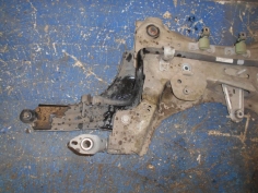 Piece-Berceau-avant-544019550R-RENAULT-FLUENCE-Diesel-e039fd60aa85b7fb1969d2837836e73933a9ea613a80d407ebcc822828c33544.JPG 2