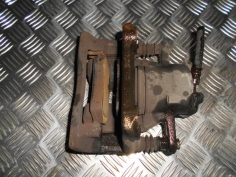 Piece-Etrier-avant-gauche-(freinage)-41011-AX60A-NISSAN-NOTE-PHASE-1-Essence-d111dee53f9383d2d35b3d2f8f0a20030b243c44399b55d77ba6d726b56d844c.JPG 2