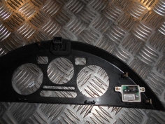 Piece-Bouton-de-warning-25290-1U600-NISSAN-NOTE-PHASE-1-Essence-728cab88c4558701d765e0bb0478a11980b21f9fe73261aed989e9dd9d2fb528.JPG 2