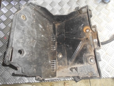 Piece-Coffre-a-batterie-RENAULT-KANGOO-II-EXPRESS-PHASE-2-Diesel-a8cdb3807f399efc3e6335ecb2f5850c6b7f9cf3c72437bf1123ad7b197802e6.JPG