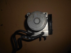 Piece-Bloc-ABS-(freins-anti-blocage)-CITROEN-C4-Diesel-fe44a4ae2e32c530a143d9ce1dfc3a16ed211368ba40ed829ec08e94166ca49d.JPG
