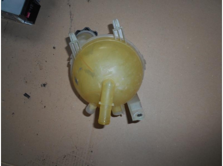 Piece-Vase-dexpansion-CITROEN-C4-Diesel-1ee1522fae13f90c95759f07cf803dae8402a6f6f8039a6cb967aec162a042c2.JPG