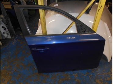 Piece-Porte-avant-droit-BMW-SERIE-1-E81-E88-E82-E87-SERIE-1-E87-LCI-Diesel-c636689ef066f068fed49786c727936dc644c8f15b3605a85c541472f2b04c0f.JPG
