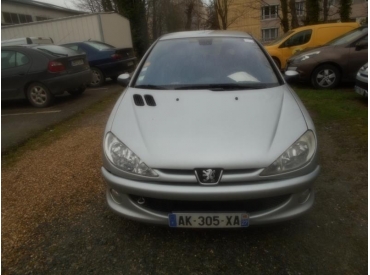 Vehicule-PEUGEOT-206-Access-1-4-2010-f96337b978aa26a8ac891a152a731837d8a8e31b5058150b1a1197f13f250a18.JPG