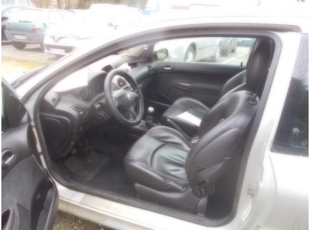 Vehicule-PEUGEOT-206-Access-1-4-2010-8e13e856d9e7b0e9dbf1ff3523c5898a51d951b2ca3cdfe698151e47c47c83a3.JPG