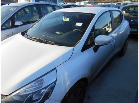 Vehicule-RENAULT-CLIO-IV-ESTATE-1-5-2014-18f82da9595ef7029b4fb7c0ae5634a398ed8aa8f23e7b2e7112b7ebdf89911e.JPG