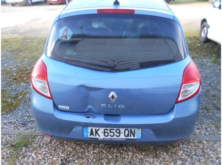 Vehicule-RENAULT-CLIO-III-PHASE-2-1-6-2010-73daa633e1baf52b7315c14e588b2ac9e0e62da6efb108b7b1db939c5f52bfaf.JPG