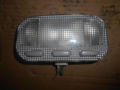 Piece-Eclairage-de-plafonnier-PEUGEOT-407-BERLINE-SW-407-SW-Diesel-26b124744c7d86f03db2a48d1919372e27d4dba1c492a5116d1762dcf8019b1e.JPG