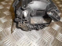 Piece-VOLKSWAGEN-GOLF-V-Essence-ae96da6d1cc72e01ddff1a435aec8425411707ff74a93783331472b360b4d3e0.JPG 2