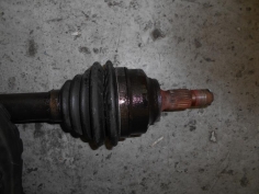 Piece-Cardan-droit-(transmission)-CITROEN-C4-Diesel-13af0de25279ead89335ca20180054088e45f7ae63dd47c91d8aa69562a98937.JPG 2
