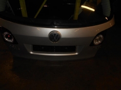 Piece-Malle-Hayon-arriere-VOLKSWAGEN-GOLF-PLUS-Diesel-4a779eae6b39471b64f8d0e268dd5455ef1fb2f2ed19416d63feecdfe3a61204.JPG 2