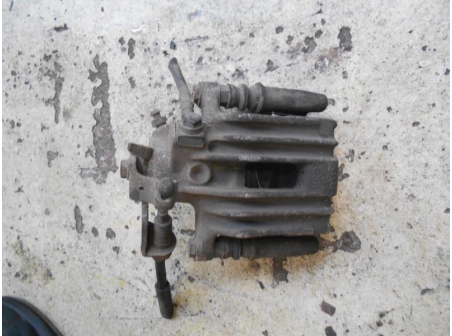 Piece-Etrier-arriere-droit-(freinage)-VOLKSWAGEN-GOLF-IV-Diesel-e1184d4bfe3664e003e343f764a3656d1c8a45aa44990b1c8f8f6c65b3652ec1.JPG