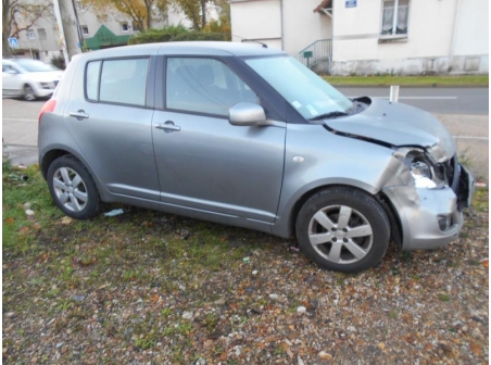 Vehicule-SUZUKI-SWIFT-2005-1-3-2009-580f5a119ff7215f9369c188adbb46de4cdc17fcb4a32a569e74bbba5fec68bf.JPG