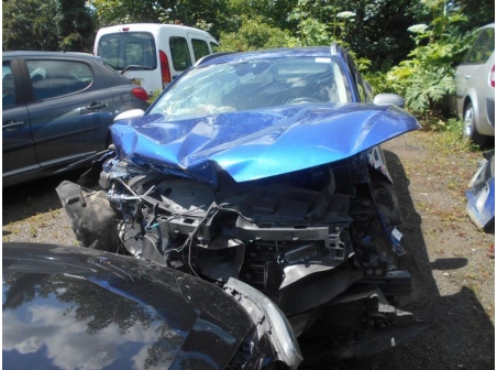 Vehicule-RENAULT-MEGANE-IV-1-2-2016-72314a897640d1058565490152c69a04feaf3a9c04aadbb6a0d3418fd17657b6.JPG