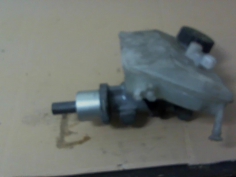 Piece-Maitre-cylindre-(freinage)-PEUGEOT-206-Diesel-75bf5ad6f808d5d65b95cfe34ede73d005a4ebe071e612f429733a539afb1524.jpg