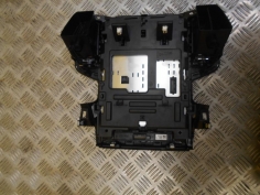 Piece-Ecran-GPS-RENAULT-MEGANE-IV-DIESEL-26dc3d6f3e37b13df69a662ca0eac40c83772e9b850b5aba64cb4b5aad860599.JPG 2