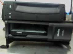 Piece-Chargeur-CD-PEUGEOT-607-Diesel-1d923da990b6eaacfcc0849cd0a3e1207133152781bac97630003fbb4428c97d.jpg 2