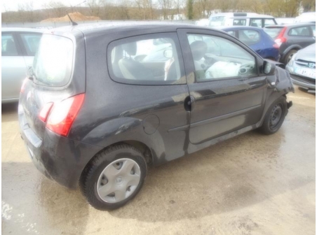 Vehicule-RENAULT-TWINGO-II-PHASE-2-1-5-2013-df36022219683a5d56f9455be387f883ea6be9b0772f97a637146ab787843bd6.JPG