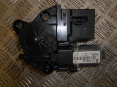 Piece-RENAULT-SCENIC-III-af20bb9099e074fa038556719cd070c736e406a26708092185e62e024d052d98.JPG 2