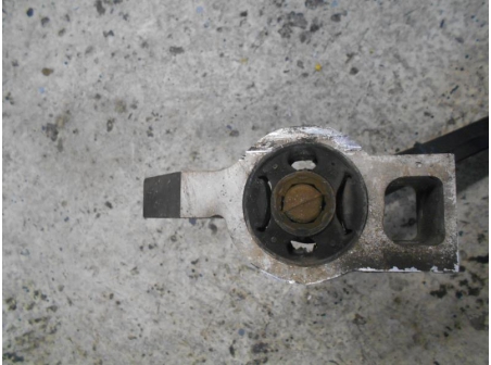 Piece-Triangle-avant-gauche-VOLKSWAGEN-EOS-PHASE-1-Diesel-d1e081087c36bdc19d943caaeed7c55285f644e78df82ba9453b96fc6a81be5b.JPG