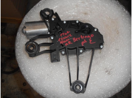 Piece-Mot.-essuie-glace-arriere--3787175be4e9856cbb81dbec199774cae3b37413412b6971afab97a24ea70760.JPG