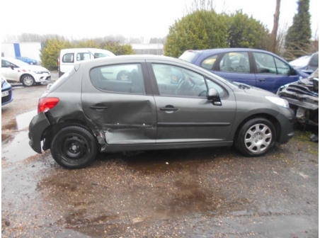 Vehicule-PEUGEOT-207-PHASE-1-1-4-2006-e87cc9b32174156476d7aecc715e60a1b86d03c0f9d267882f0edf1be2c095f2.JPG