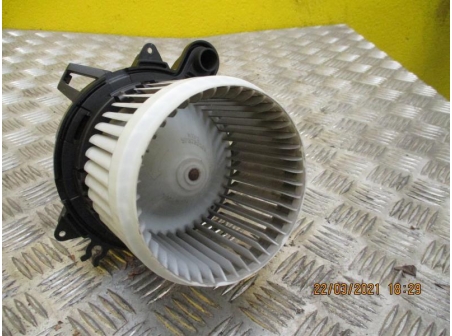 Piece-Ventilateur-chauffage-RENAULT-CLIO-IV-ESTATE-Diesel-a35ad9f9d1c1b7e11ee526cadd1c7011ecea54fbf47858fbfc3751da0e8aaded.JPG