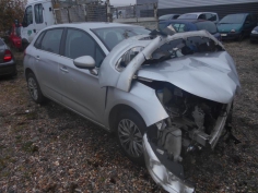 Vehicule-CITROEN-C4-AIRCROSS-Confort-1-6-2013-9f372eb970280168d6a25fc3030b6411705f71a3629b97f57cf8deb045287666.JPG 2