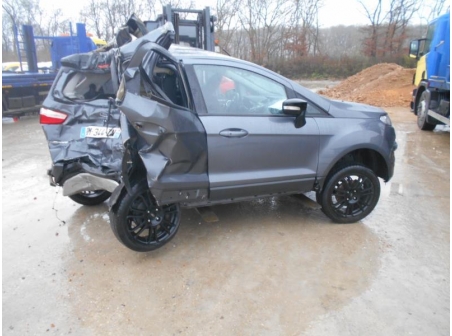 Vehicule-FORD-ECOSPORT-1.0SCTI--64431bb4adbc4c488a592a0fb8c4b275617436cbb2381db48c1a8b6087fc6d69.JPG