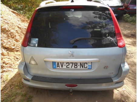 Vehicule-PEUGEOT-206-SW-1-6-2005-d384dc55e3454bc7fe986aa48bc427de404d6ef040a6c31e2d98d518a0355092.JPG