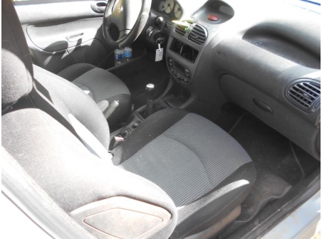 Vehicule-PEUGEOT-206-SW-1-6-2005-ff437b6c254a68be8c129fadfe4d7cd752b94098bd8c5dae1b695fb28ce32f29.JPG