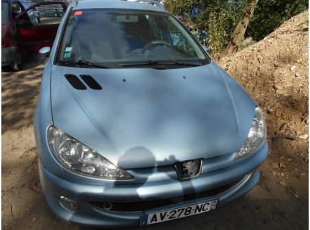 Vehicule-PEUGEOT-206-SW-1-6-2005-9058c365a3bc7b3cf4c32f96d4a1b19481c8bf0252e80d7038c12a712de3e7ef.JPG
