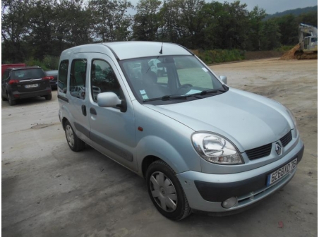 Vehicule-RENAULT-KANGOO-PHASE-2-1-6-2004-6fe1c97ab265750fc6e8a94dfae25763d3789f7c0583ff61439f3a2d3fd05755.JPG