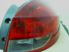 Piece-Feu-arriere-principal-droit-(feux)--d998c05c2fe2a5a3c16a018663551bd469ca9c8e76d4969bcab7ebf90bdf145b.jpg 2