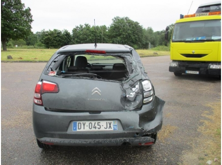 Vehicule-CITROEN-C3-II-PHASE-2-1-2-2015-88a1a1e0eb6ac93885848cf27095f4fbb594b0148bf7f43429c638a034651ec1.JPG