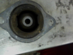 Piece-Support-de-boite-RENAULT-TWINGO-II-PHASE-1-Diesel-a9345a4569163e07c0b4f9c8834a2cacd51736cbb75b88736d4424507734958d.jpg 2